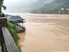 -三峡大坝旅游区交通票售票处-地面停车场