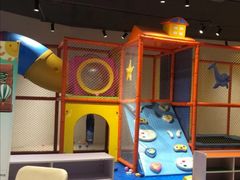 -银泰百货(厦门国贸中心店)