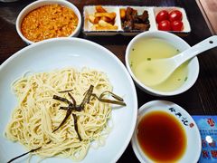 -裕兴记•蟹黄面馆(人民广场店)