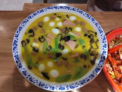-先启半步颠小酒馆(常熟万达广场店)