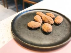 巧克力杏仁-半山腰·云南菜(侨福芳草地店)
