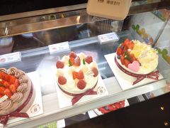 -花花卷卷·鲜食蛋糕(静安久光百货店)