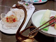 -海派悦庭·海胆烧麦·新融合菜(凯德广场店)