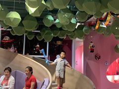 -水桶王国主题餐厅·聚会·生日派对·亲子活动·家庭套餐(亚龙湾希尔顿店)