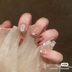 点击看大图 -孔雀手美甲美睫护理