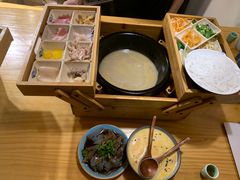 -勺子米线·云南传统小吃市集(四方街店)