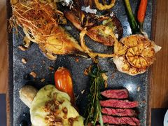 -Mark&Mars Restaurant