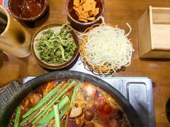 -黔有有贵州酸汤夺夺粉火锅(五味十字店)