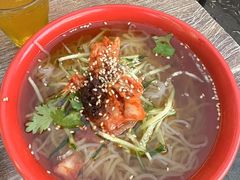 冷面-腾格勒烤羊腿