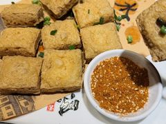 -魏铭鱼头捞饭(晋阳路店)