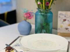 -燕庭·纯燕窝·甜品下午茶(南京西路店)