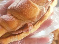 火腿扒蛋可颂-麦当劳(新新大道岗丰店)