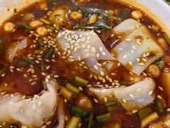 -鸿通城购物中心