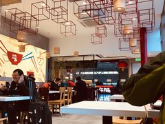 大堂-百事佳烧鸭牛腩(上海虹桥站店)