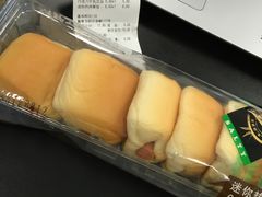 -全家便利店(宜山路站店)