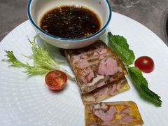 桃仁水晶肘-闫府私房菜·老字号(恒隆店)