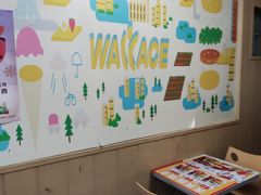 -华莱士·全鸡汉堡(财经学院店)