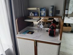 -上海虹桥祥源希尔顿酒店