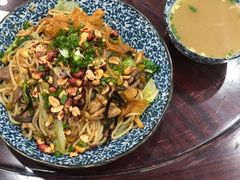 -东门七爷螺蛳粉(浦东店)