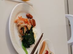 -卡罗酒店(东门晒布地铁站店)