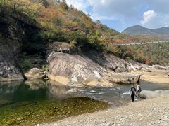 -燕子河大峡谷天坑仙境
