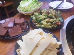 -曹丞相·地锅鸡·地锅鱼(武林店)