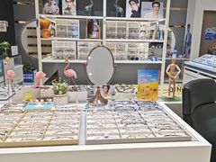 -沫芮眼镜·蔡司·依视路·尼康明月(环创店)