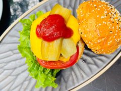 -Let'sBURGERplus·非常创意汉堡(三里屯店)