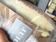 招牌三角芝士面包-Juicy Bakery(大学路店)