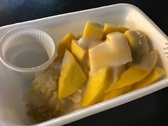 -芒果糯米饭摊子