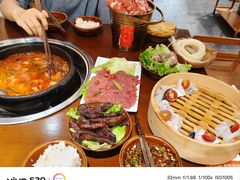 -黔有有贵州酸汤夺夺粉火锅(五味十字店)