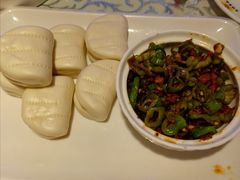 -巴特餐饮6加1音乐餐吧·新疆菜