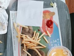 -麦当劳(鄂尔多斯机场店)