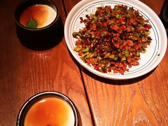 -云海肴·汽锅鸡·云南菜(天山百盛优客店)