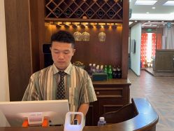 -贝勒爷专业男发