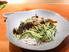 -百春原湖南牛肉粉(百联世纪店)