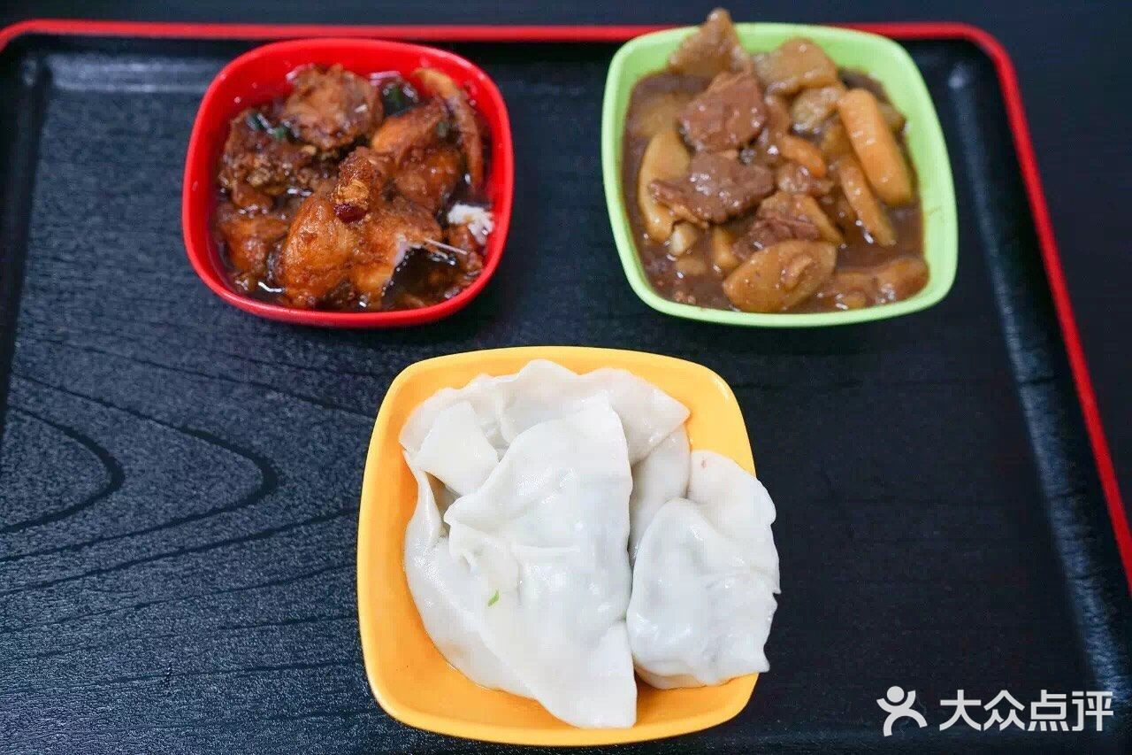 瞅瞅上戏的食堂吧！