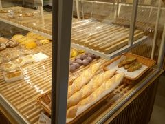 面包甜点陈列柜-前进麦味·天然烘焙(凯德1818店)
