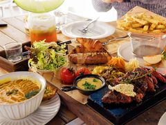 -Mark&Mars Restaurant