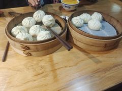 酱肉包-草包包子铺(宽厚里店)