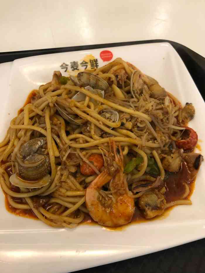 今麦今鲜海鲜焖面(平和堂店)-"平和堂负一楼下好多快餐小吃呀～焖面