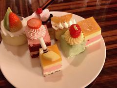 甜点小蛋糕-万达文华酒店·美食汇自助餐厅