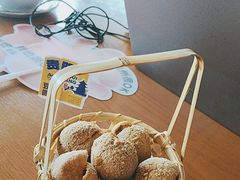 -包整·丝娃娃(一览甲秀楼风景店)