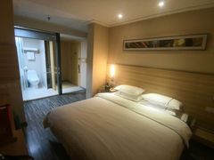 -城市便捷酒店(武汉万象城北湖正街店)