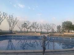 -上海滴水湖皇冠假日酒店