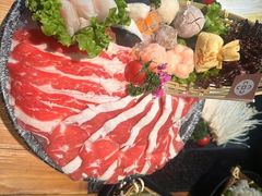 -湊湊火锅·茶憩(南京东路悦荟店)