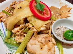 -大头虾越式风味餐厅(光明广场店)