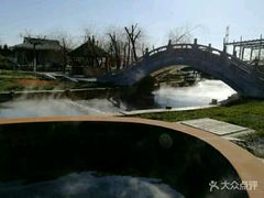 -龙达温泉生态城