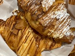 黄金流奶羊角-麦田工坊(月湖店)