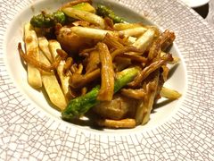 -穹六人间 people 6(岳阳路店)